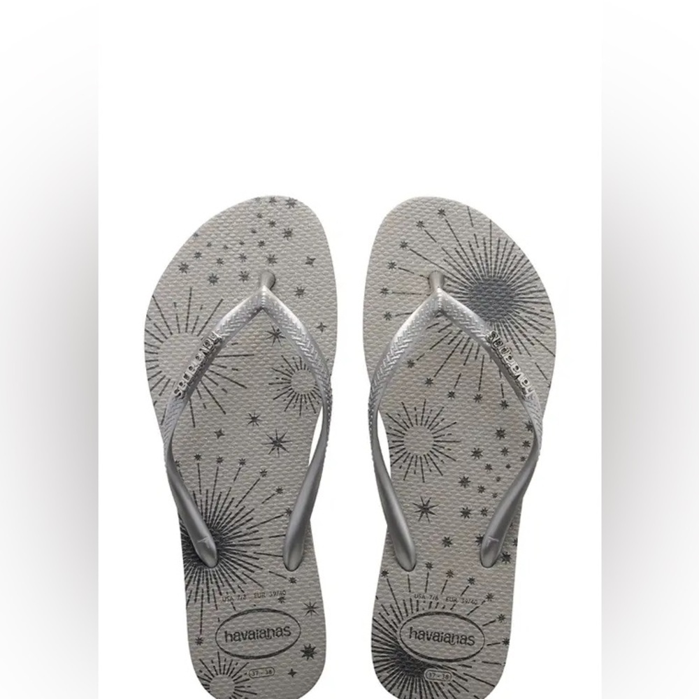 Havaianas Silver Sandals with Textured Soles 6 New Party Silver